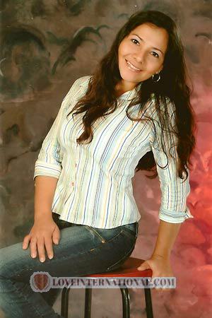 116909 - Adriana Alter: 45 - Kolumbien