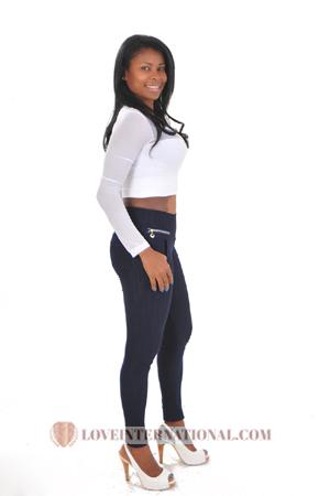 153073 - Ana Alter: 33 - Dominican Republic