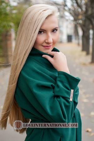 160980 - Alena Alter: 23 - Ukraine