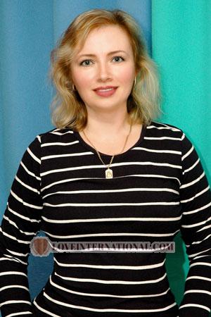 179380 - Anna Alter: 48 - Ukraine