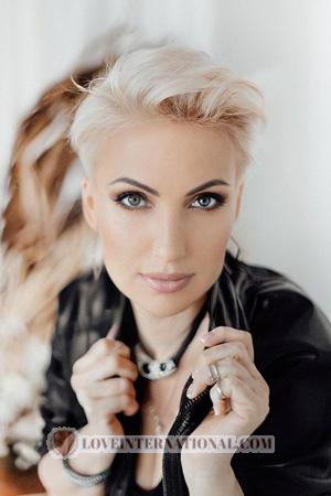 207408 - Nadiya Alter: 47 - Ukraine