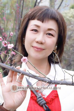 223064 - Xiaoli Alter: 61 - Hong Kong