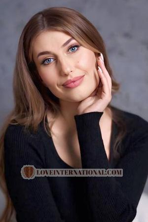 223162 - Yana Alter: 34 - Ukraine
