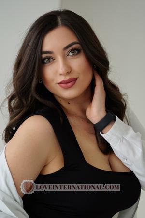 223280 - Alona Alter: 28 - Ukraine
