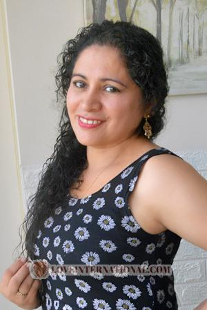 223311 - Julissa Alter: 48 - Peru