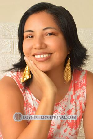 223591 - Daniela Alter: 32 - Peru