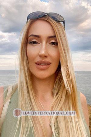 223689 - Olesya Alter: 44 - Ukraine