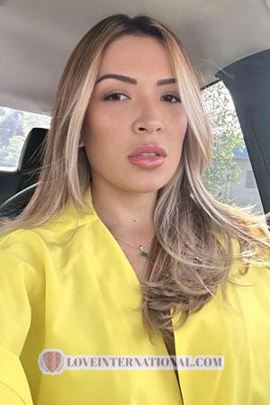 223814 - Maria Del Pilar Alter: 29 - Kolumbien