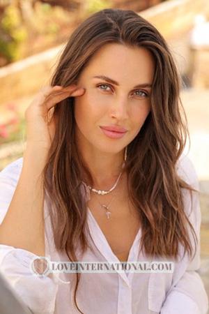 223941 - Maryna Alter: 30 - Ukraine