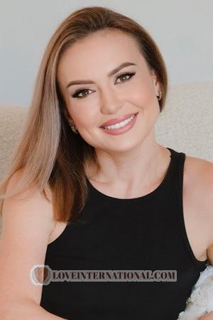 224086 - Viktoriia Alter: 38 - Ukraine