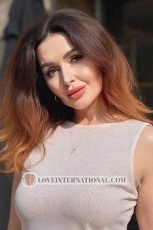 224105 - Natali Alter: 55 - Ukraine