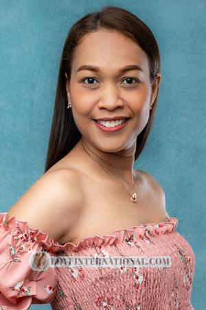 224184 - Kannika Alter: 43 - Thailand