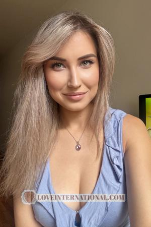 224649 - Daria Alter: 32 - Ukraine