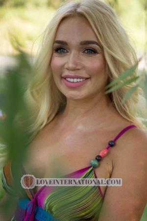 224662 - Oksana Alter: 62 - Ukraine