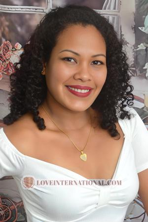 224738 - Katheryne Alter: 42 - Peru