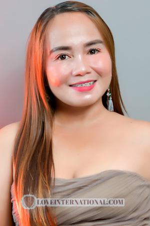 224749 - Geraldine Alter: 34 - Philippinen