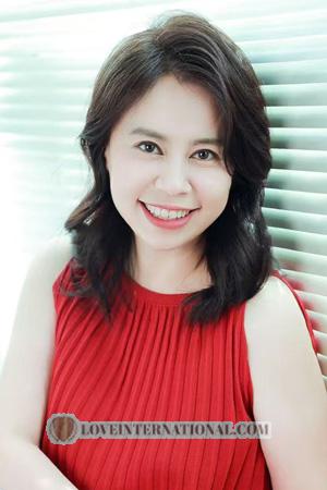 224771 - Ellie Alter: 49 - China