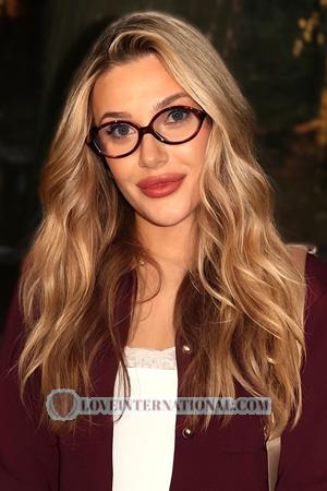 224951 - Yana Alter: 29 - Ukraine