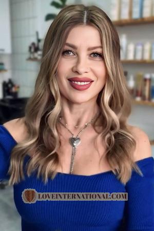 225051 - Larysa Alter: 60 - Ukraine