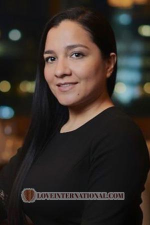 225204 - Yamile Alter: 36 - Kolumbien