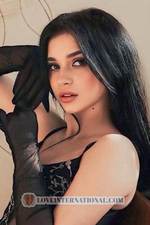 225243 - Anastasiia Alter: 23 - Ukraine