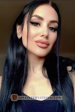 225569 - Yevheniia Alter: 36 - Ukraine