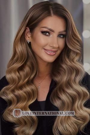 225651 - Alexandra Alter: 34 - Ukraine