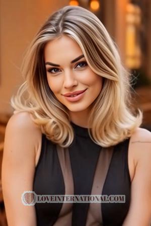 225653 - Olha Alter: 33 - Ukraine