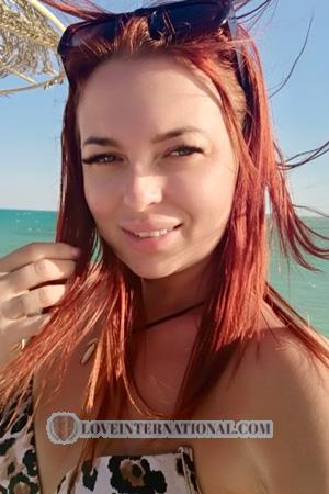 225660 - Yana Alter: 37 - Ukraine