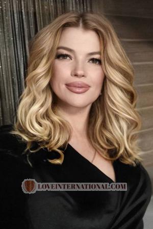 225665 - Mariia Alter: 53 - Ukraine