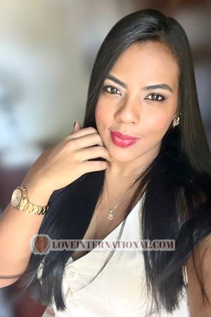 225777 - Yerlis Alter: 33 - Kolumbien