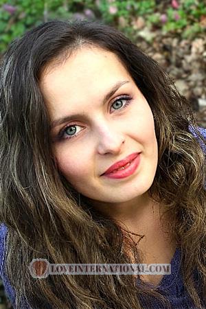 225911 - Lyalya Alter: 37 - Ukraine