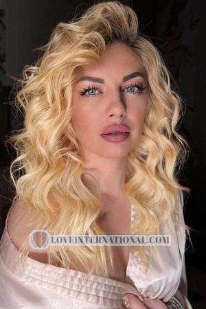 226241 - Iryna Alter: 37 - Ukraine