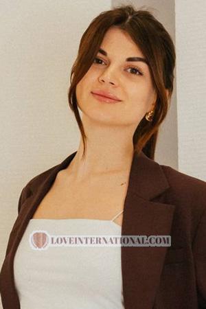 226530 - Vladyslava Alter: 26 - Ukraine