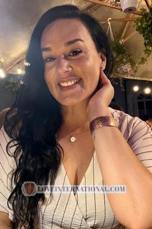 226555 - Kate Alter: 43 - Costa Rica