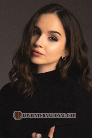 226586 - Olena Alter: 26 - Ukraine