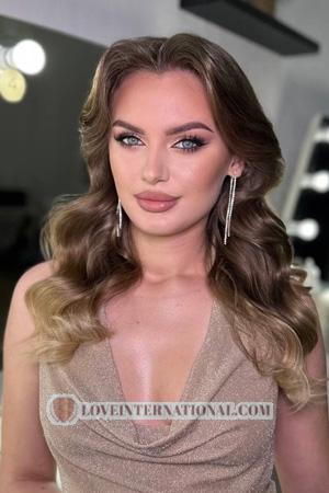 226601 - Kristina Alter: 20 - Ukraine