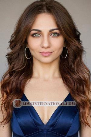 227099 - Olena Alter: 32 - Ukraine