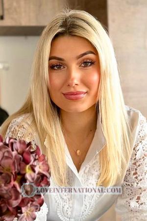 227241 - Yuliia Alter: 43 - Ukraine