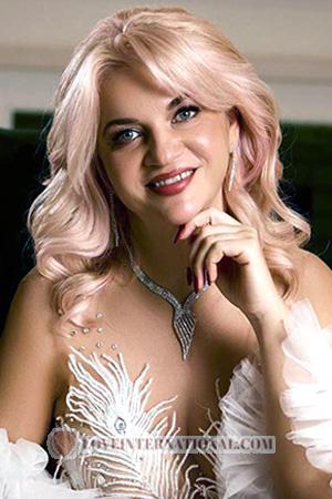 227250 - Eleonora Alter: 43 - Ukraine