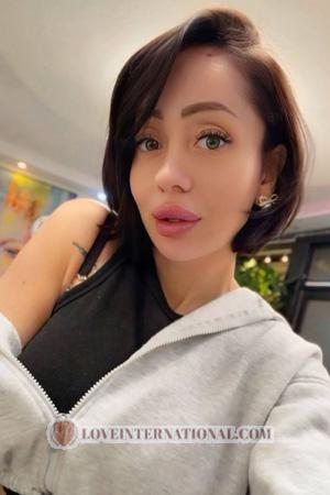 227257 - Violeta Alter: 35 - Ukraine