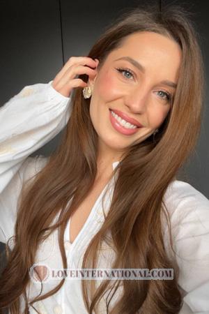 227576 - Yulia Alter: 33 - Ukraine