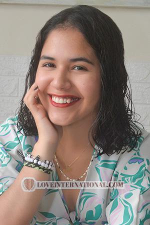 227604 - Josselyn Alter: 25 - Peru