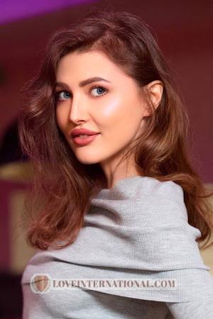 227729 - Julia Alter: 37 - Ukraine