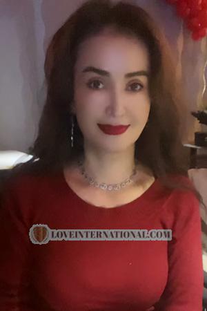 227806 - Nadira Alter: 38 - China