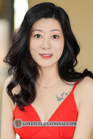 227843 - Lili Alter: 48 - China