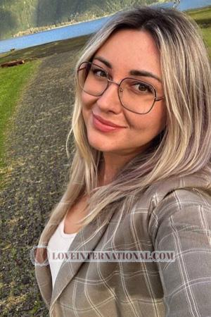 228067 - Alona Alter: 33 - Ukraine
