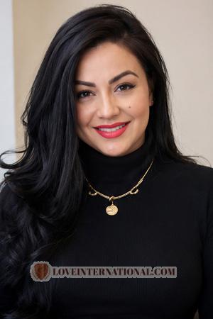 228092 - Viridiana  Alter: 41 - Mexiko