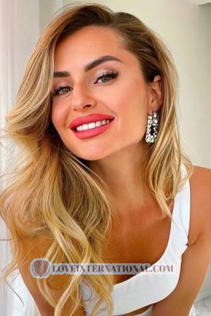 228358 - Anastasiia Alter: 41 - Ukraine