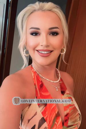 228446 - Oksana Alter: 42 - Ukraine